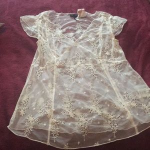 NWT Jessica Simpson Romantic Sheer Top just layer